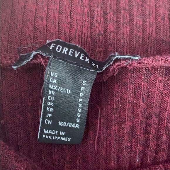 maroon top - Picture 3 of 3